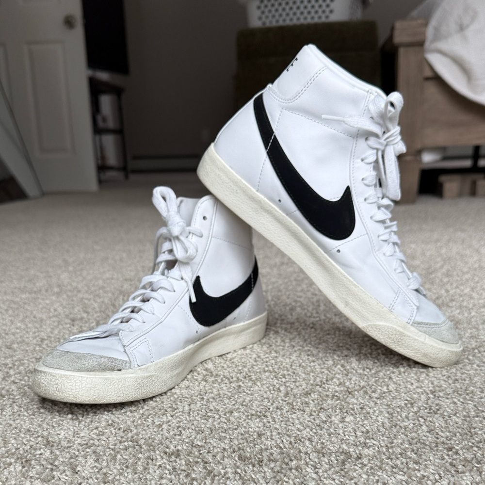 Nike Blazers Mid
